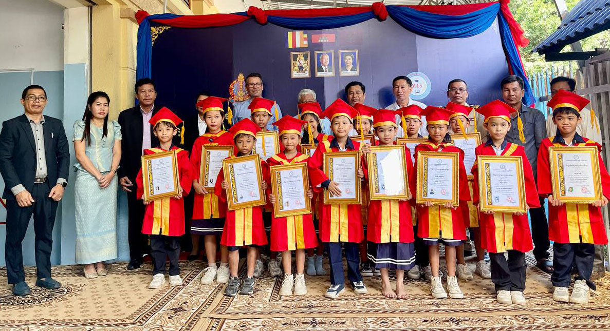 General knowledge of the Khmer language in accordance with the curriculum set by the Ministry of Education, Youth, and Sports.